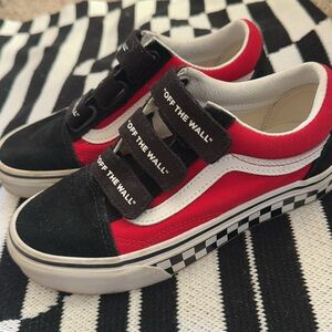 Vans Velcro low tops Red black